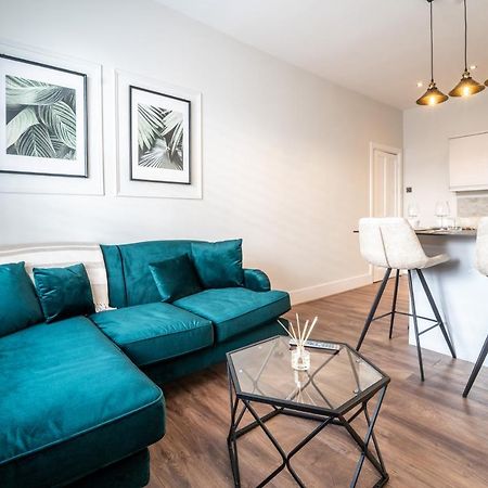Watergate Penthouse - New 2 Bed Luxury Apartment In City Centre 切斯特 外观 照片