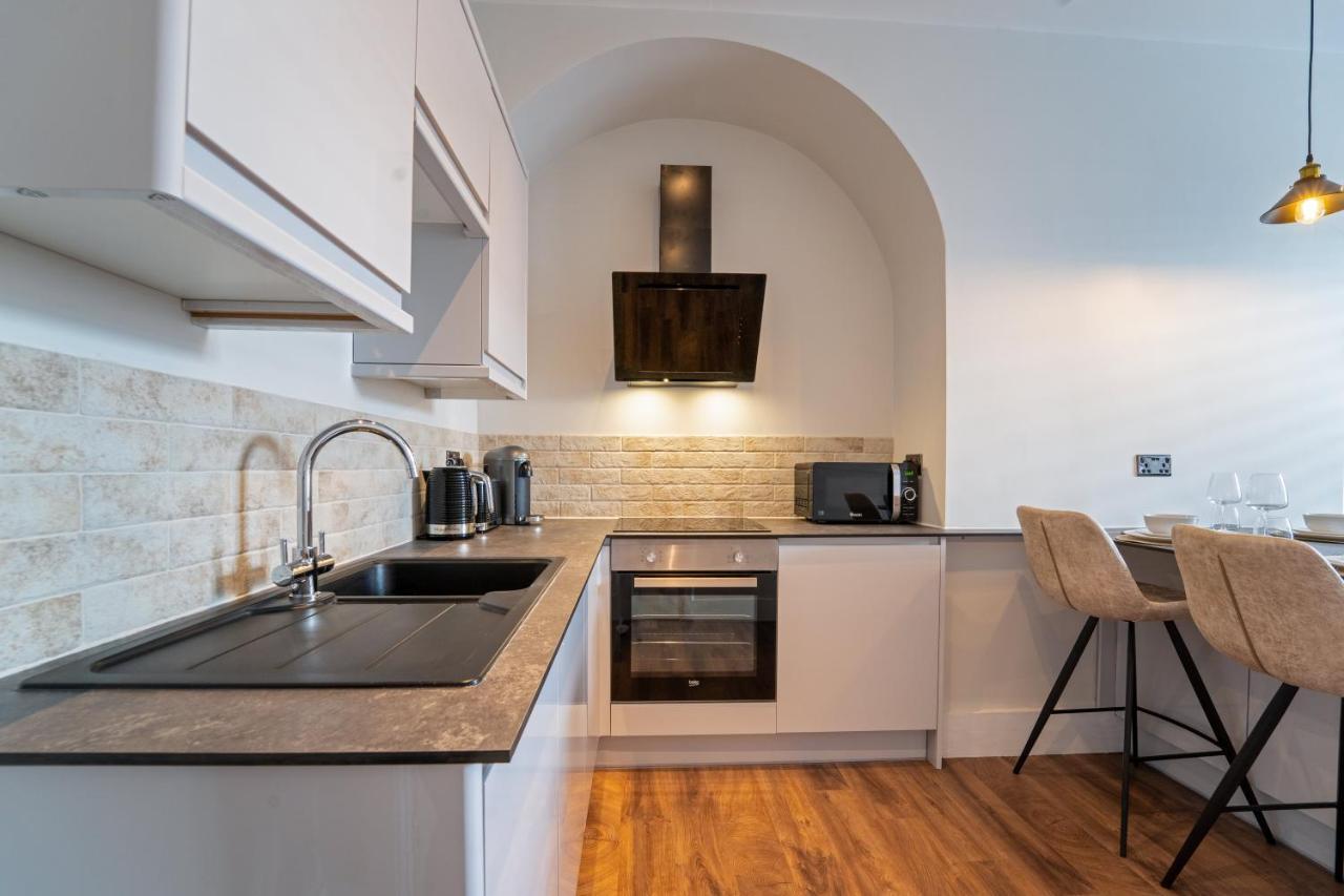 Watergate Penthouse - New 2 Bed Luxury Apartment In City Centre 切斯特 外观 照片