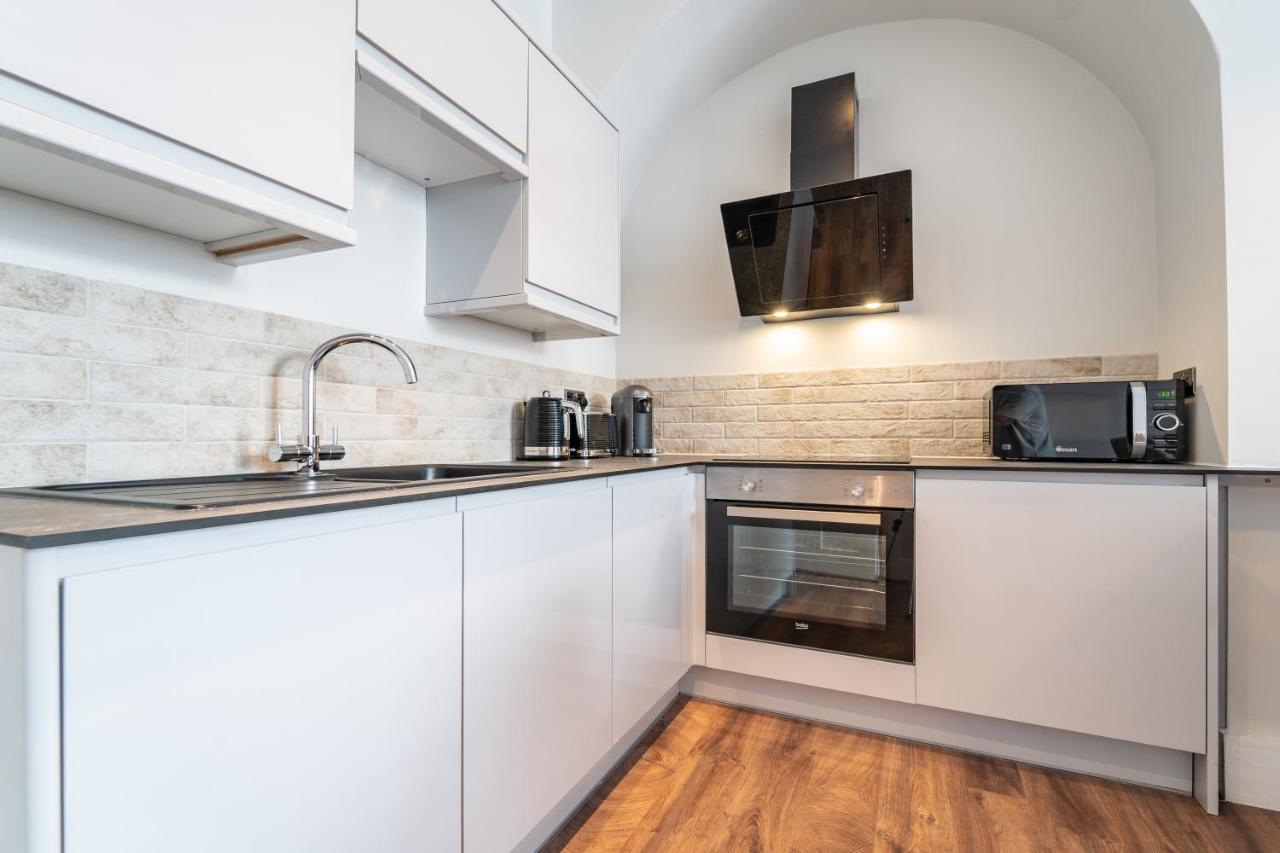 Watergate Penthouse - New 2 Bed Luxury Apartment In City Centre 切斯特 外观 照片