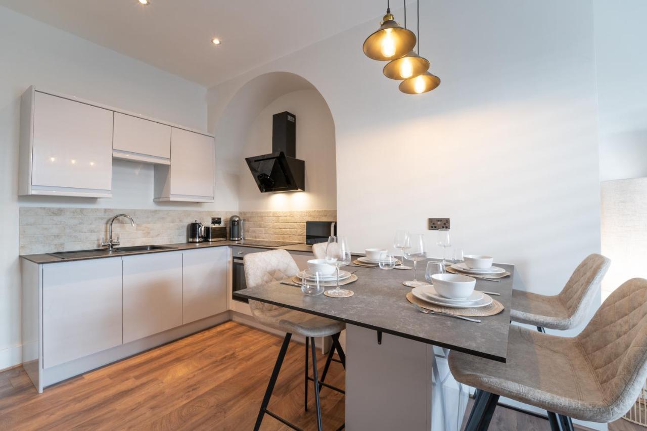 Watergate Penthouse - New 2 Bed Luxury Apartment In City Centre 切斯特 外观 照片