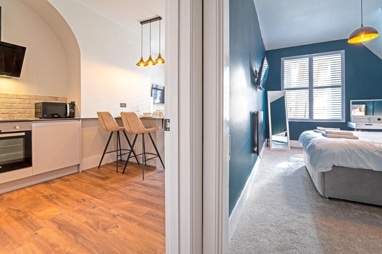 Watergate Penthouse - New 2 Bed Luxury Apartment In City Centre 切斯特 外观 照片
