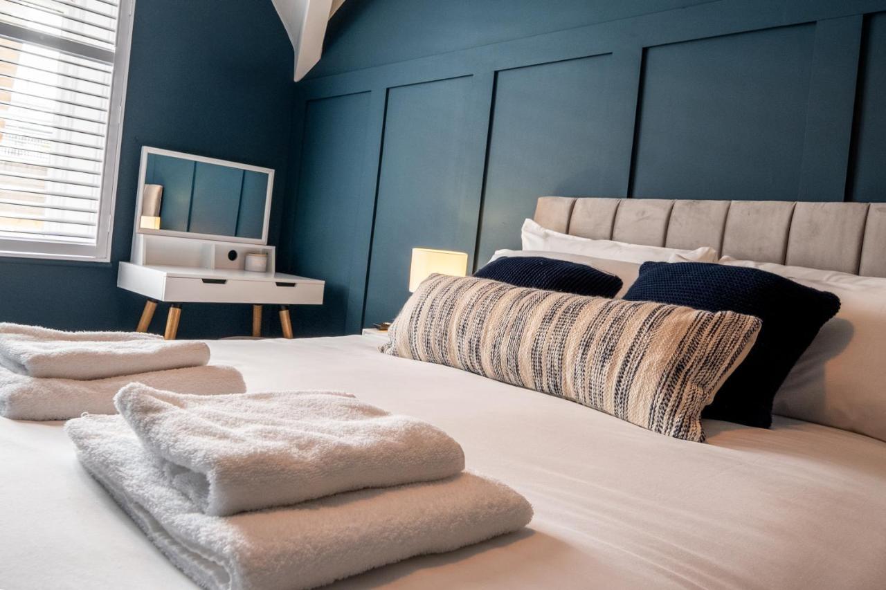 Watergate Penthouse - New 2 Bed Luxury Apartment In City Centre 切斯特 外观 照片